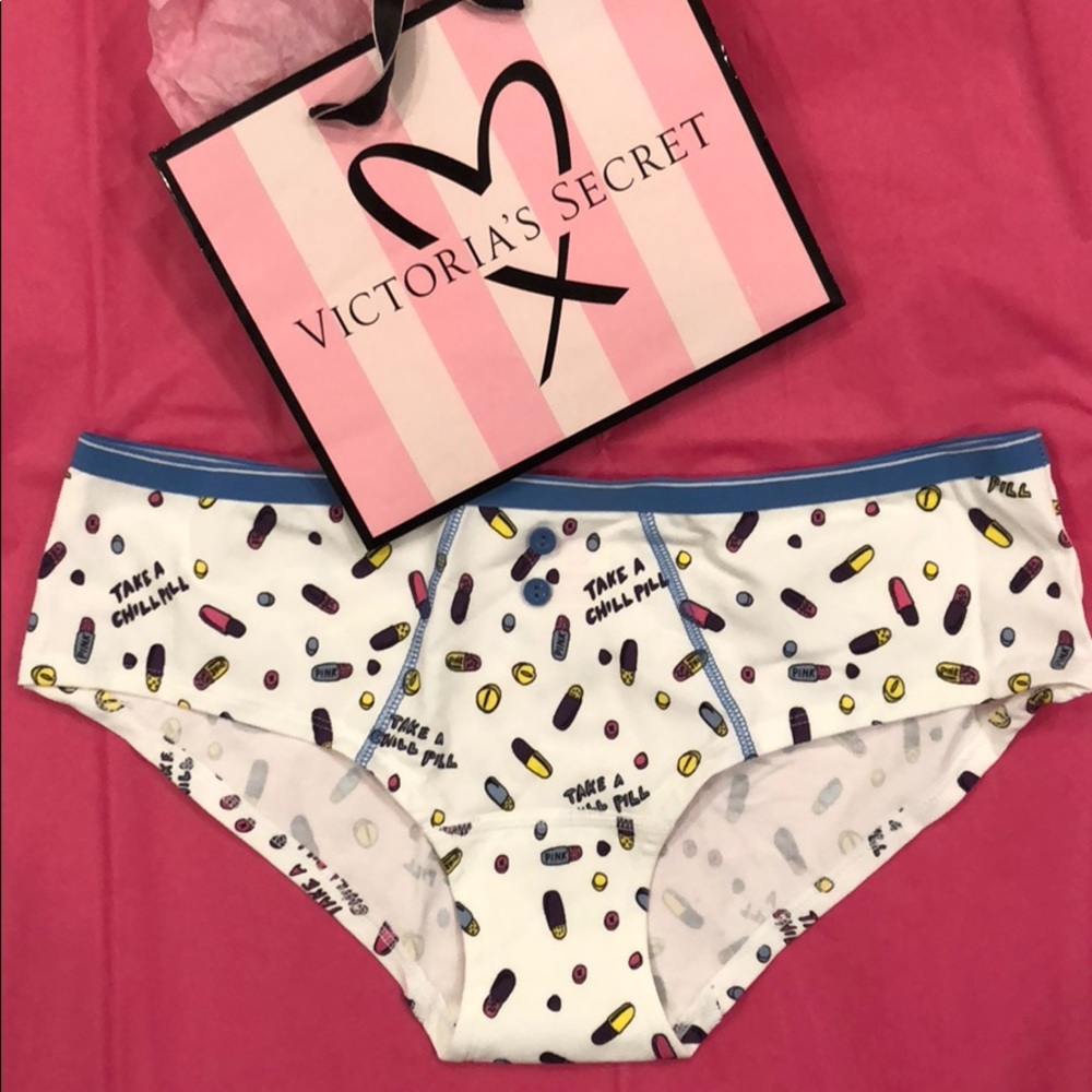 NEW “Take a Chill Pill” VS Pink Hipster Panty M